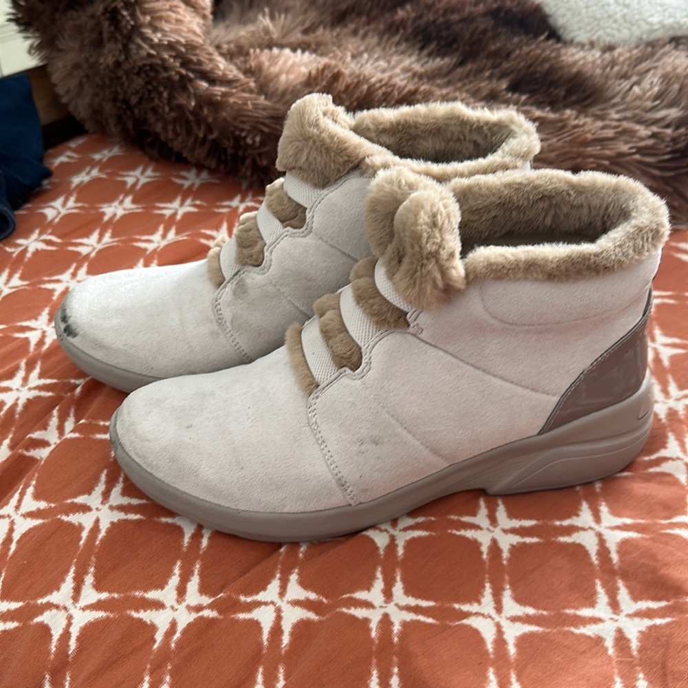 Bzee’s shoes. I wore these 2x. The scuff can be washed.